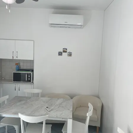 Casina Di Don Mimmo 아파트 *